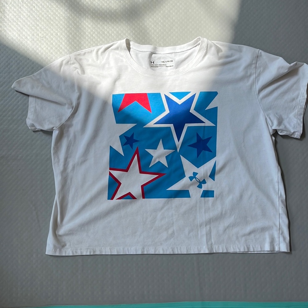 Under Armour red white and blue tee shirt